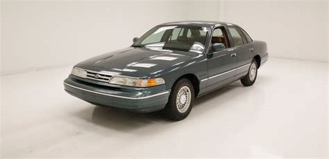 1995 crown victoria chassis metal type|1995 Ford (USA) Crown Victoria LX full range specs .